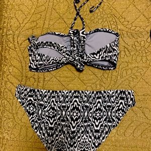 Top and bottom bathing suit